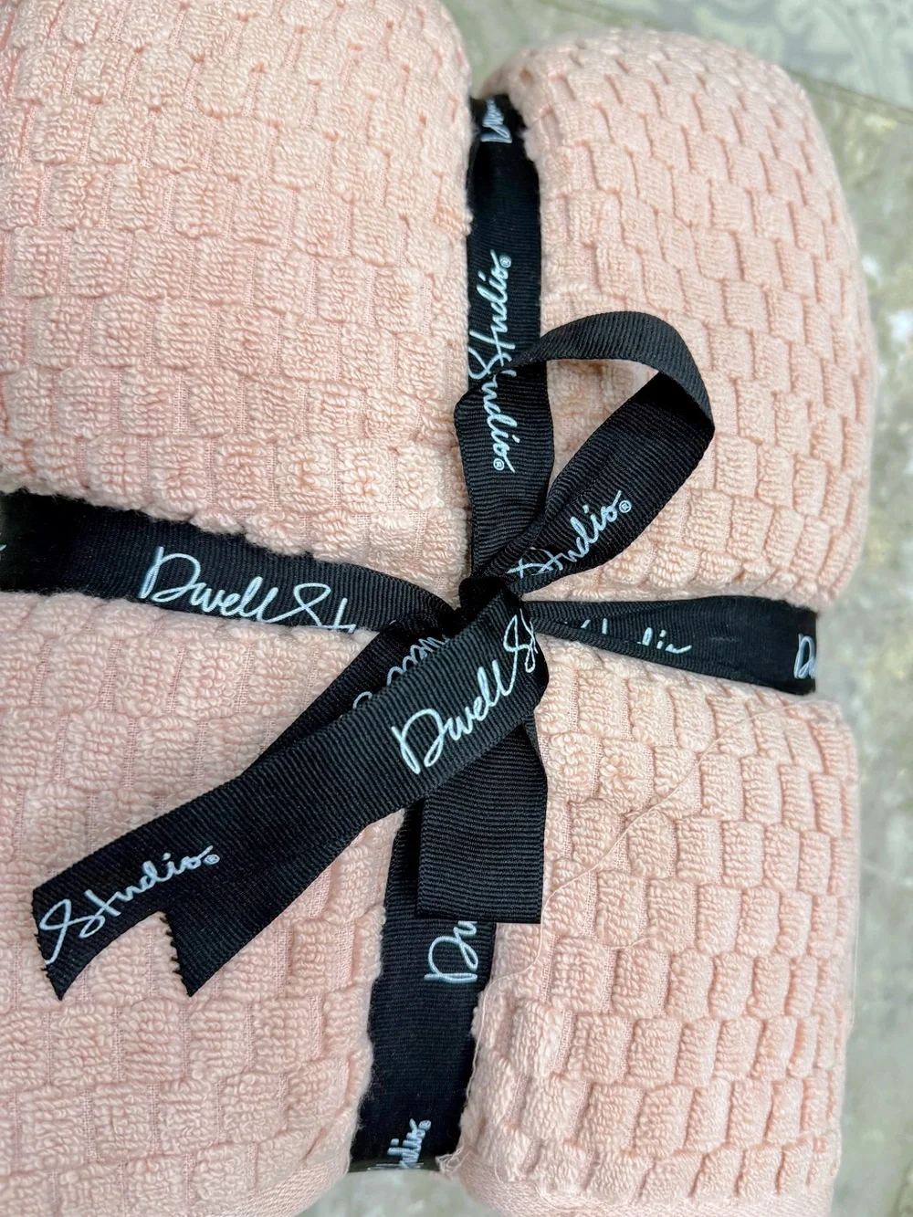 Dwell Studio Rose Pink 6-Piece 100% Cotton Textured Towel Set
